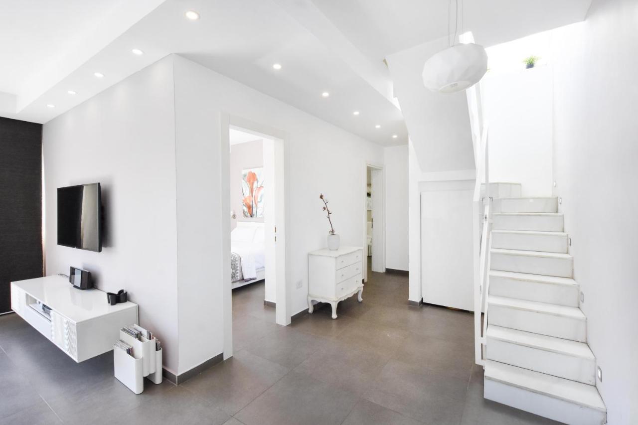 Spacious 2-Br In Shenkin Street By Holyguest Tel Aviv Bagian luar foto